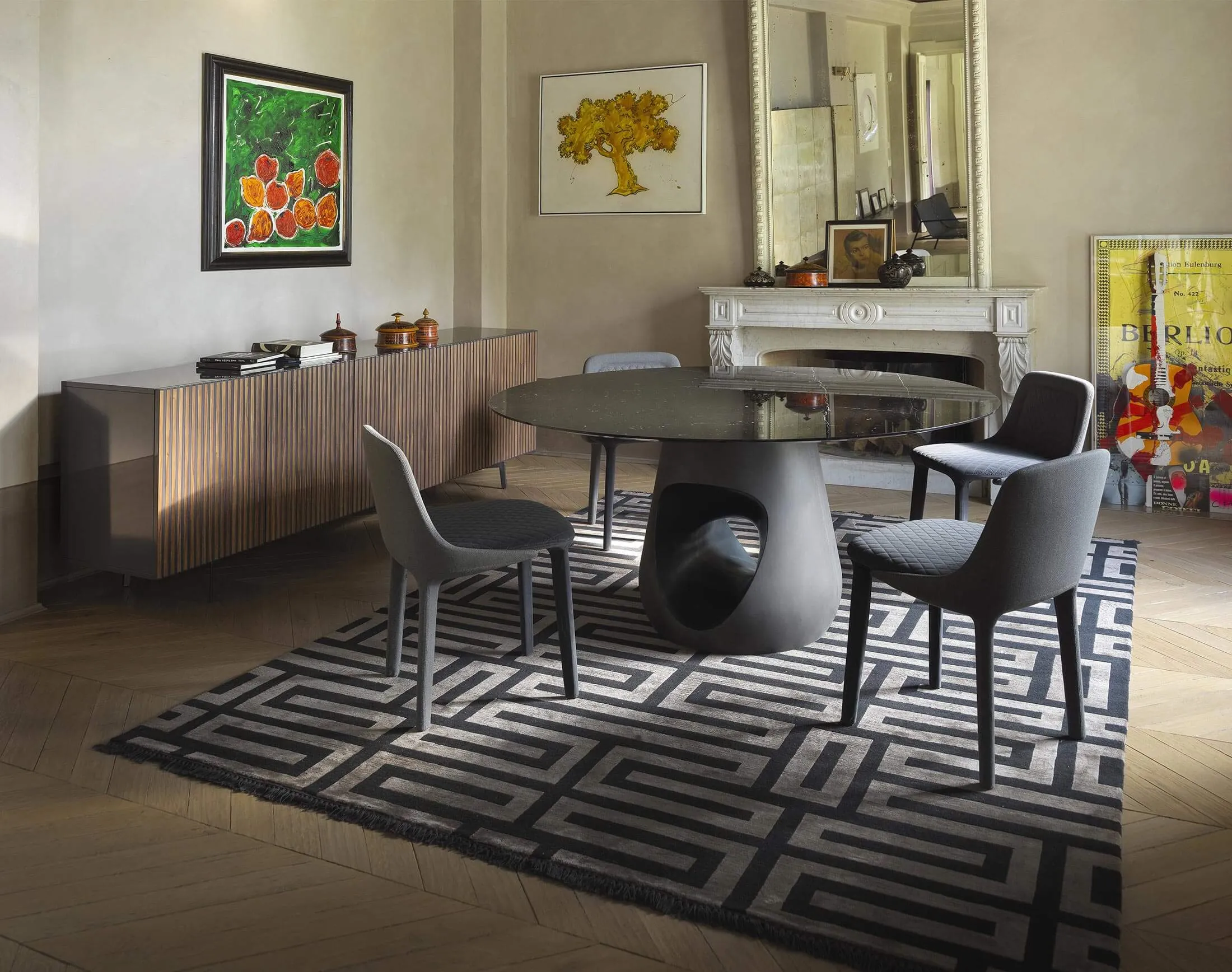 Oval or round marble and concrete table BARBARA by Casamania & Horm